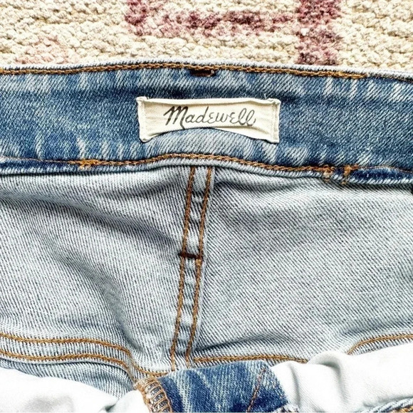 Madewell• The girl jean - Picture 2 of 4